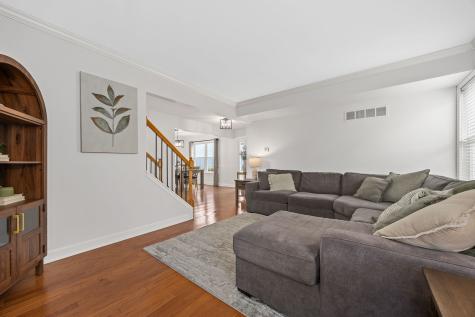 1398 Newcastle Court Bartlett IL 60103