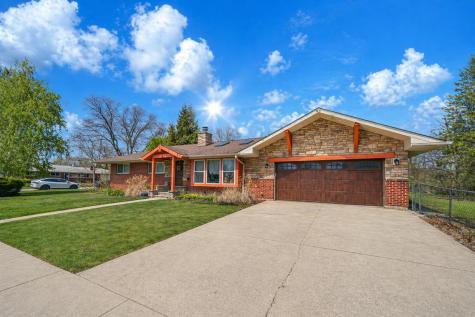 256 West Kathleen Drive Des Plaines IL 60016