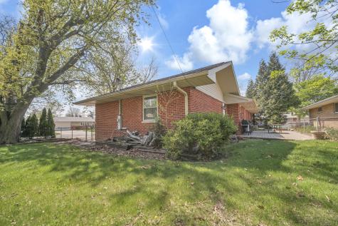 256 West Kathleen Drive Des Plaines IL 60016