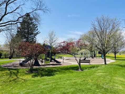 256 West Kathleen Drive Des Plaines IL 60016