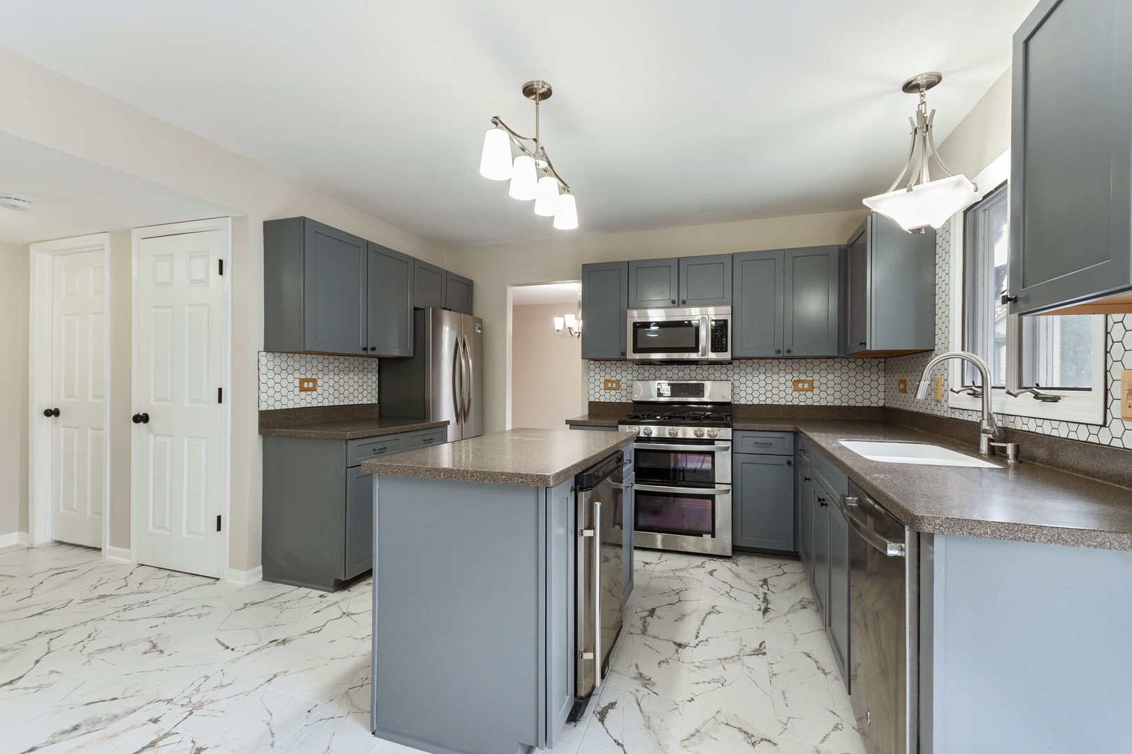 427 Bradford Place Bolingbrook IL 60490