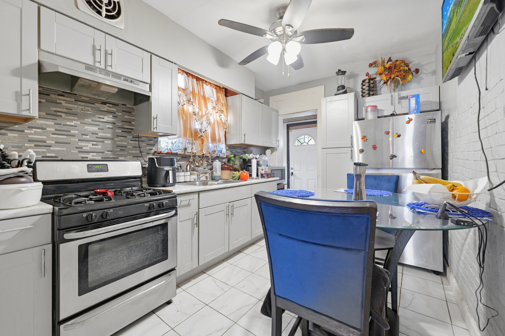 546 West 115th Street Chicago IL 60628
