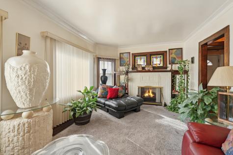 546 West 115th Street Chicago IL 60628