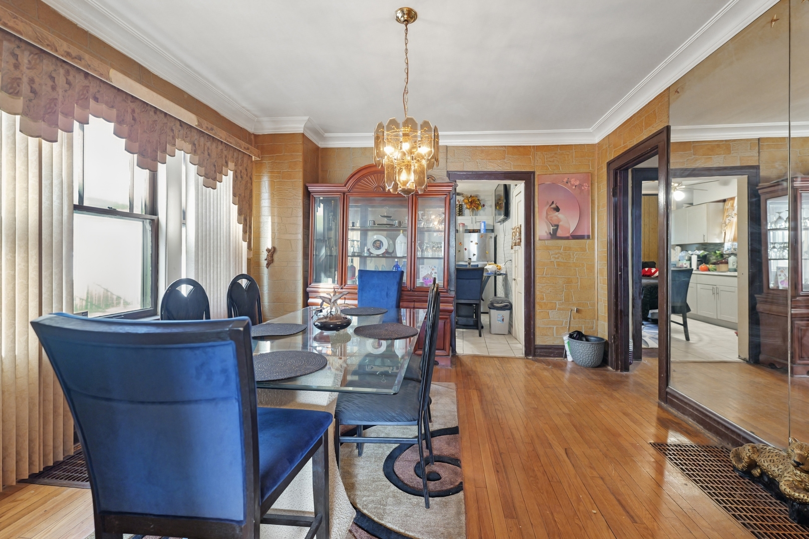 546 West 115th Street Chicago IL 60628