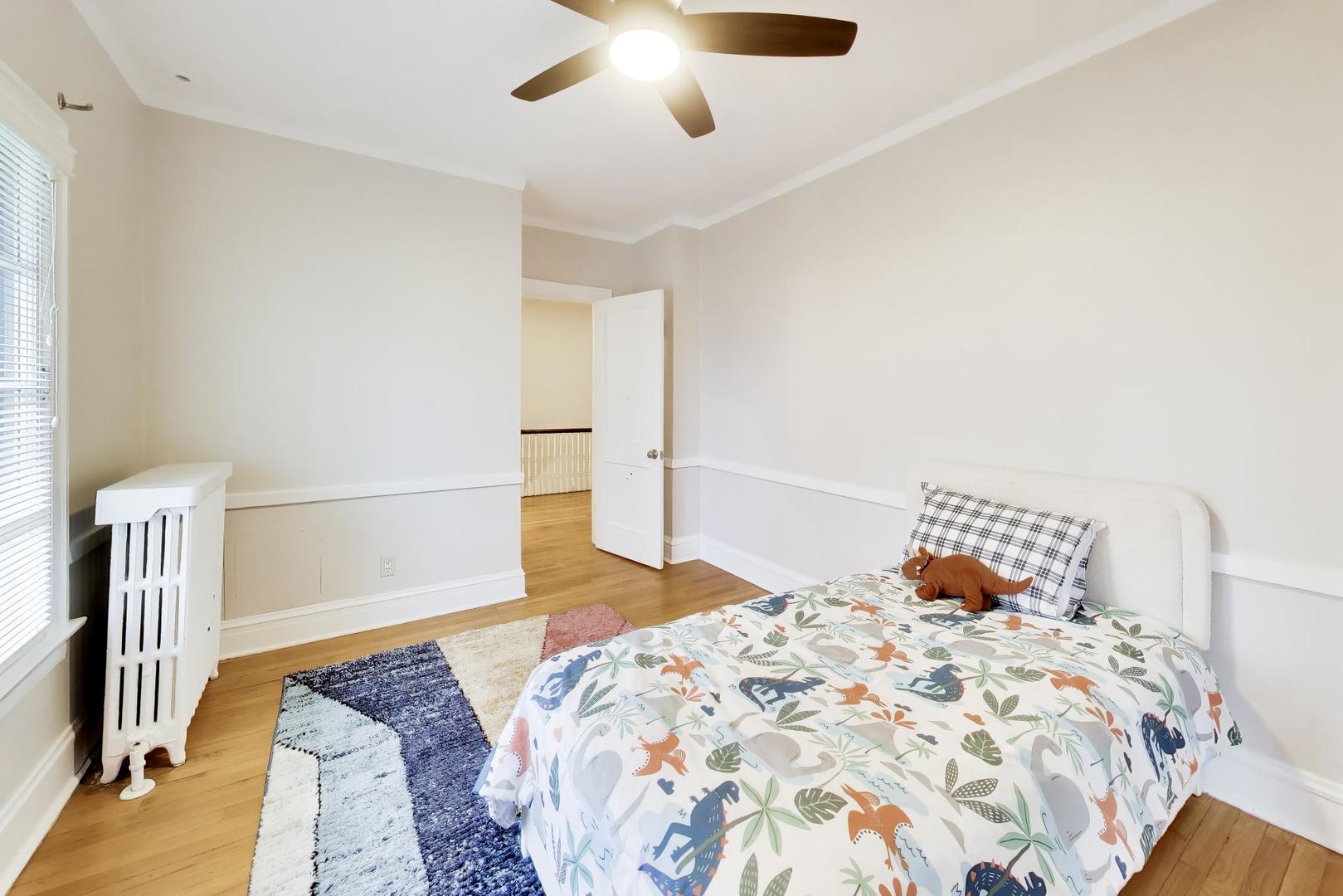 10041 South Hoyne Avenue Chicago IL 60643
