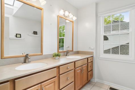 1160 Hummingbird Lane Grayslake IL 60030