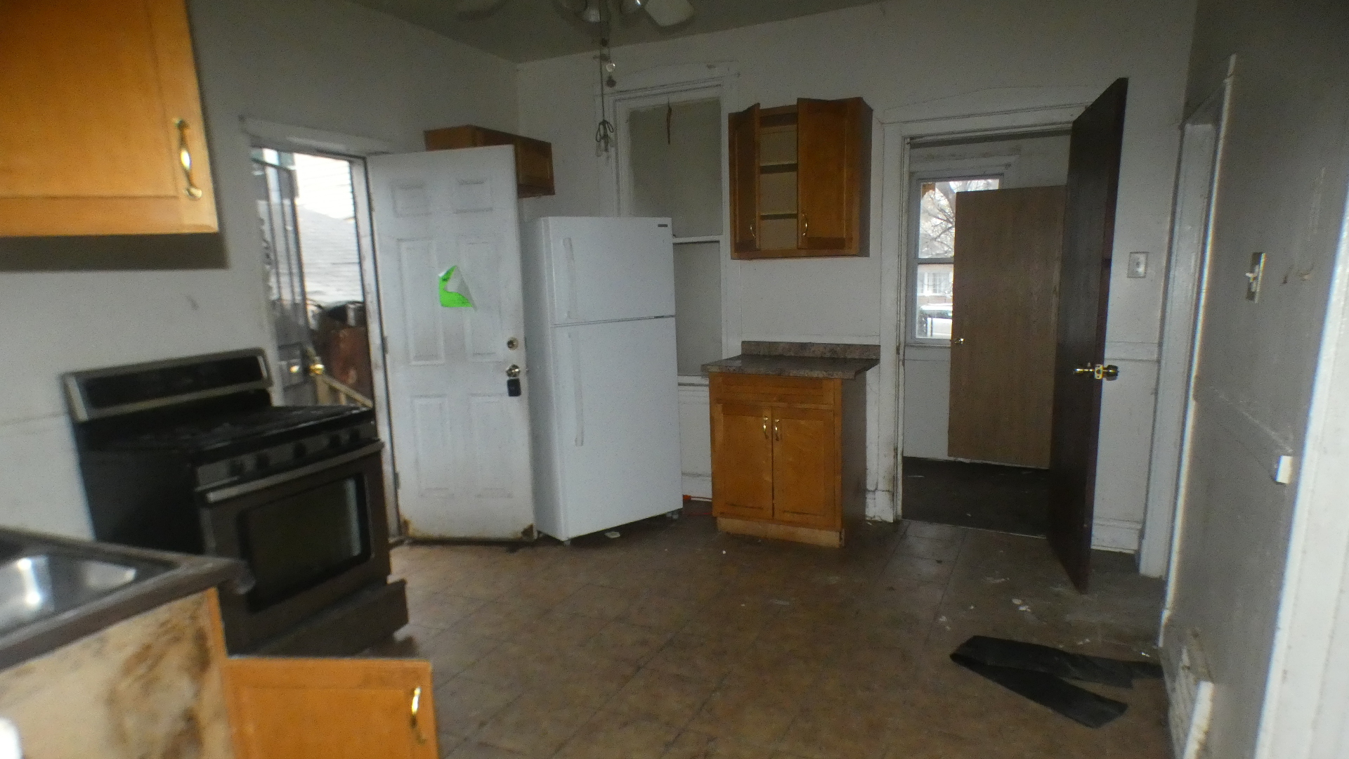 6835 South Oakley Avenue Chicago IL 60636