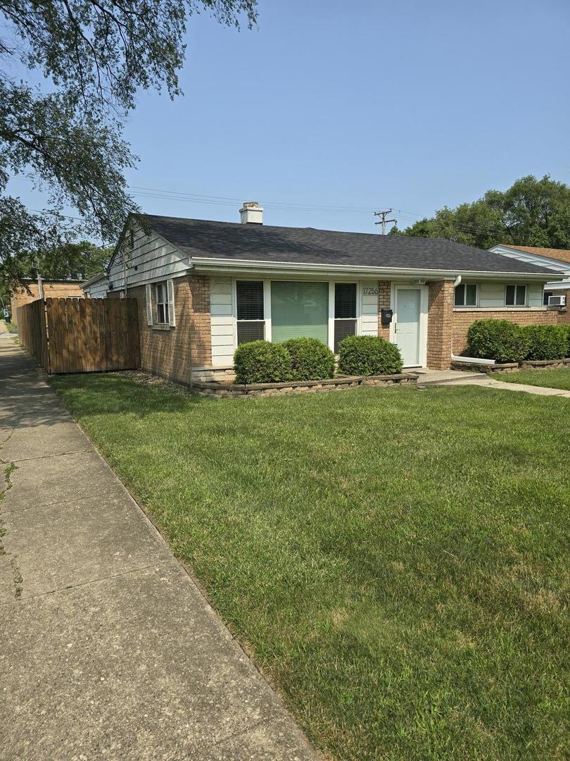 17256 Walter Street Lansing IL 60438