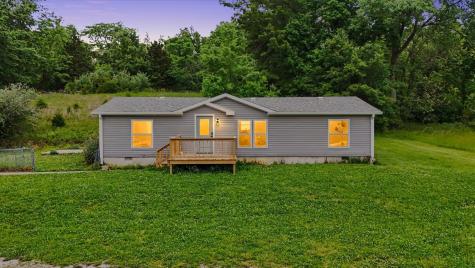 802 Reynolds Drive Charleston IL 61920