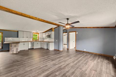 802 Reynolds Drive Charleston IL 61920