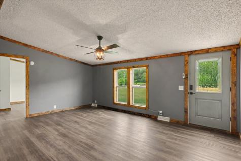 802 Reynolds Drive Charleston IL 61920