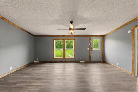 802 Reynolds Drive Charleston IL 61920