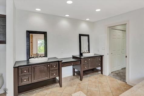 2471 Girard Turn Kankakee IL 60901