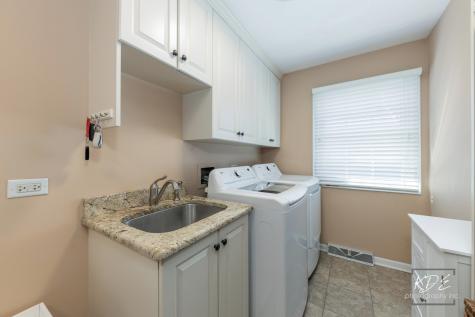 992 Belaire Court Naperville IL 60563