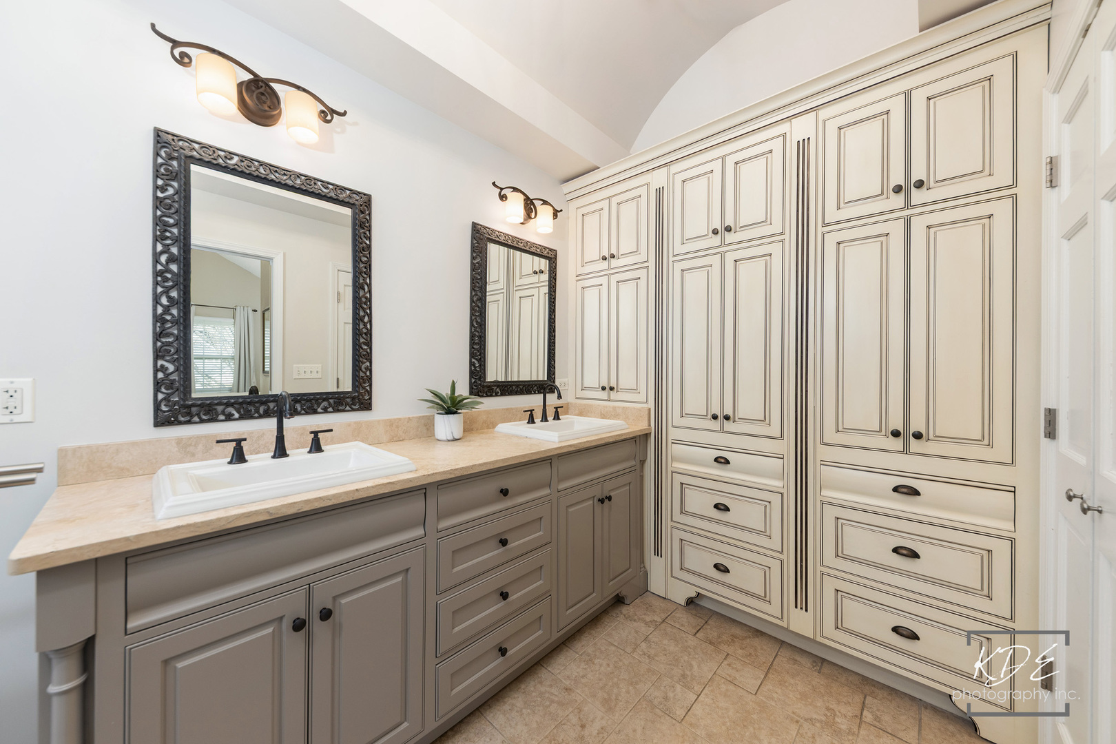 992 Belaire Court Naperville IL 60563