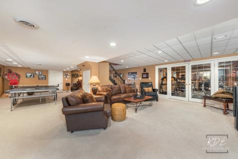 992 Belaire Court Naperville IL 60563