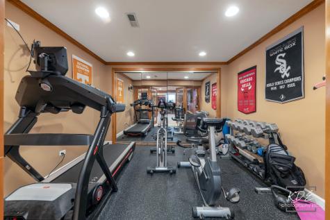 992 Belaire Court Naperville IL 60563