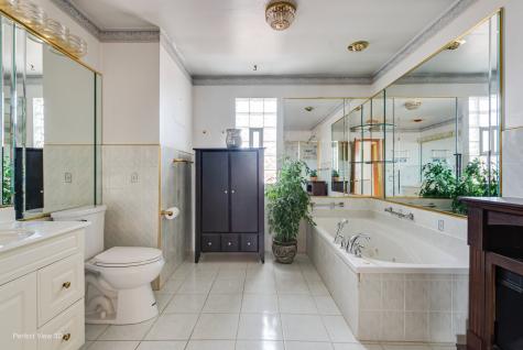 9055 South Luella Avenue Chicago IL 60617