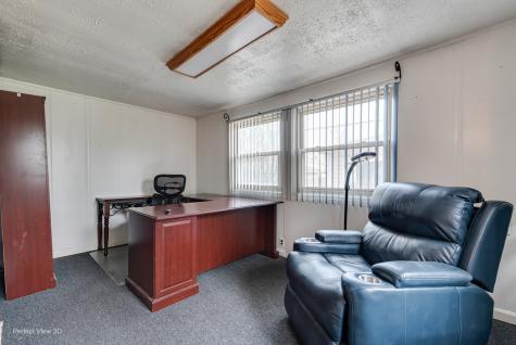 9055 South Luella Avenue Chicago IL 60617