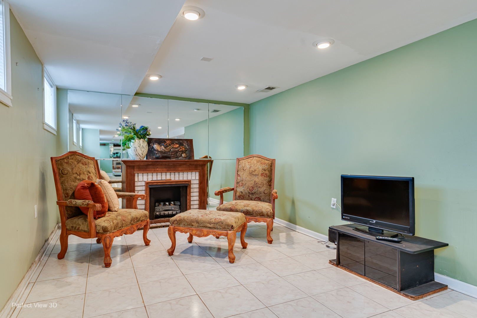 9055 South Luella Avenue Chicago IL 60617