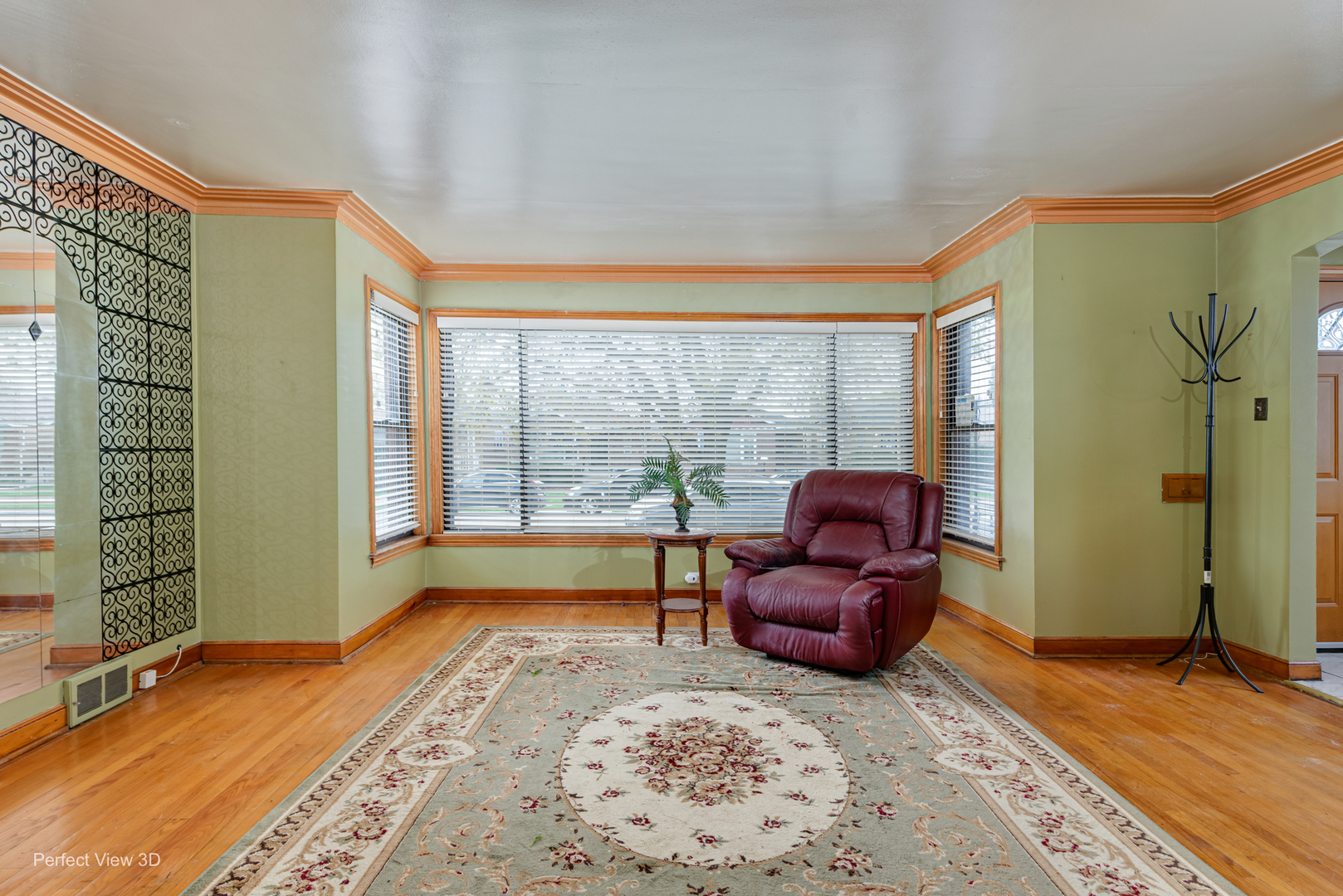 9055 South Luella Avenue Chicago IL 60617