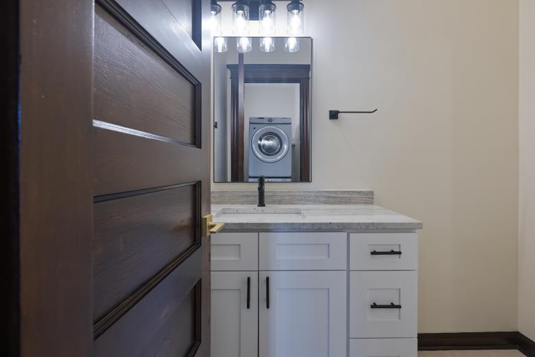 446 East 48th Street Chicago IL 60615