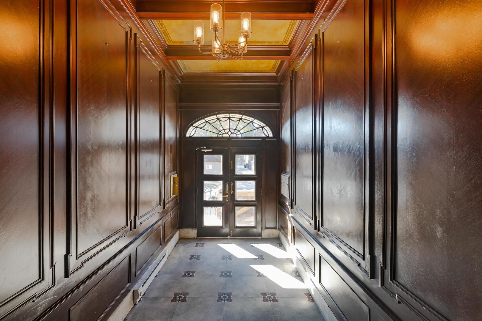 446 East 48th Street Chicago IL 60615