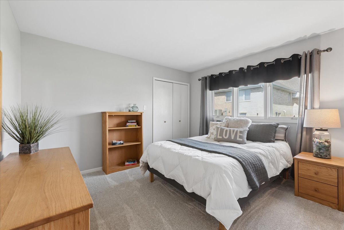 18035 Esther Drive Orland Park IL 60467