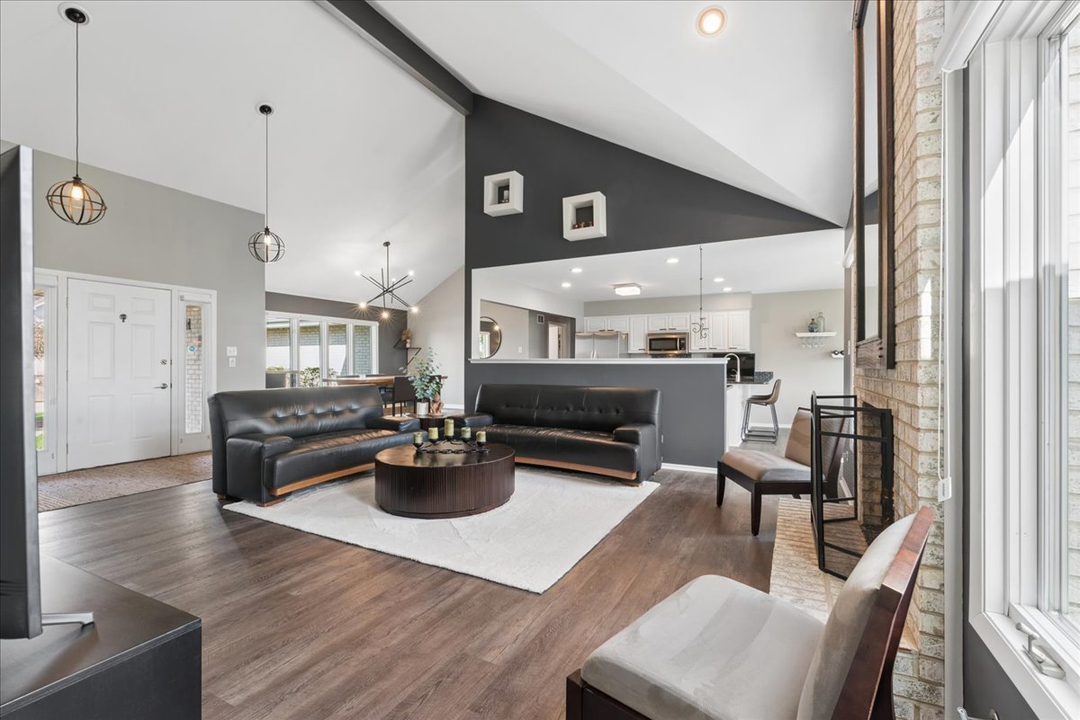 18035 Esther Drive Orland Park IL 60467