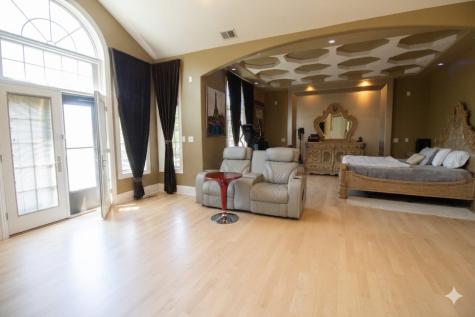 7016 North East Prairie Road Lincolnwood IL 60712