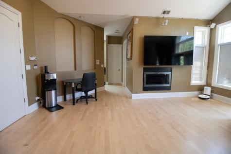 7016 North East Prairie Road Lincolnwood IL 60712