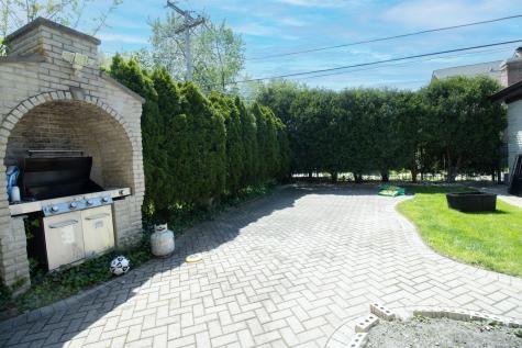 7016 North East Prairie Road Lincolnwood IL 60712