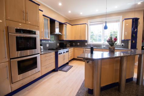 7016 North East Prairie Road Lincolnwood IL 60712