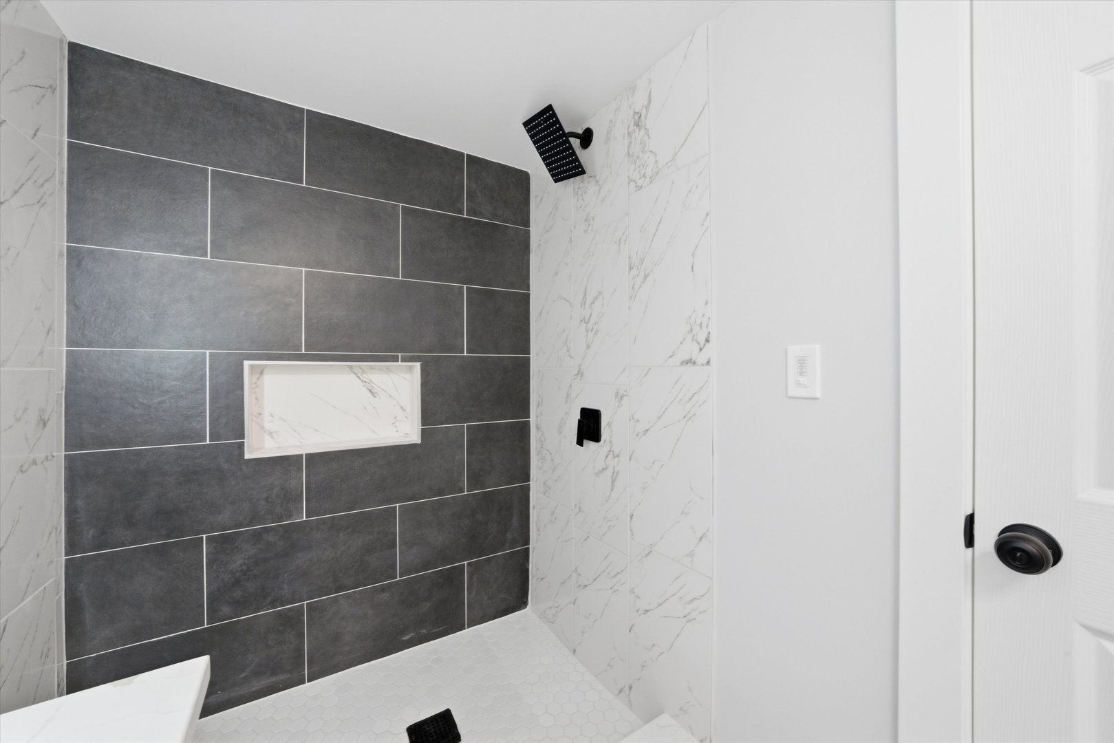 2811 West 82nd Street Chicago IL 60652