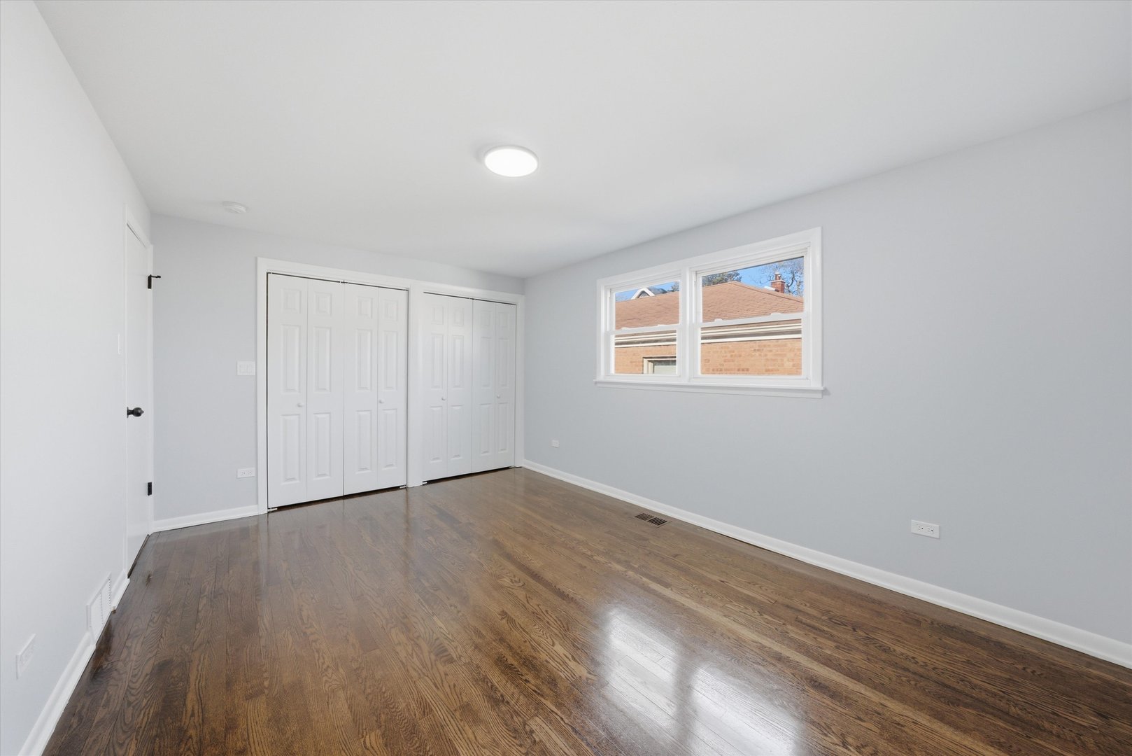 2811 West 82nd Street Chicago IL 60652