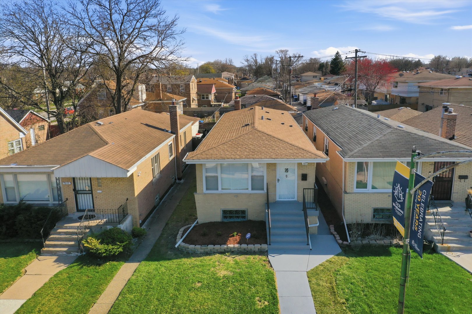 2811 West 82nd Street Chicago IL 60652