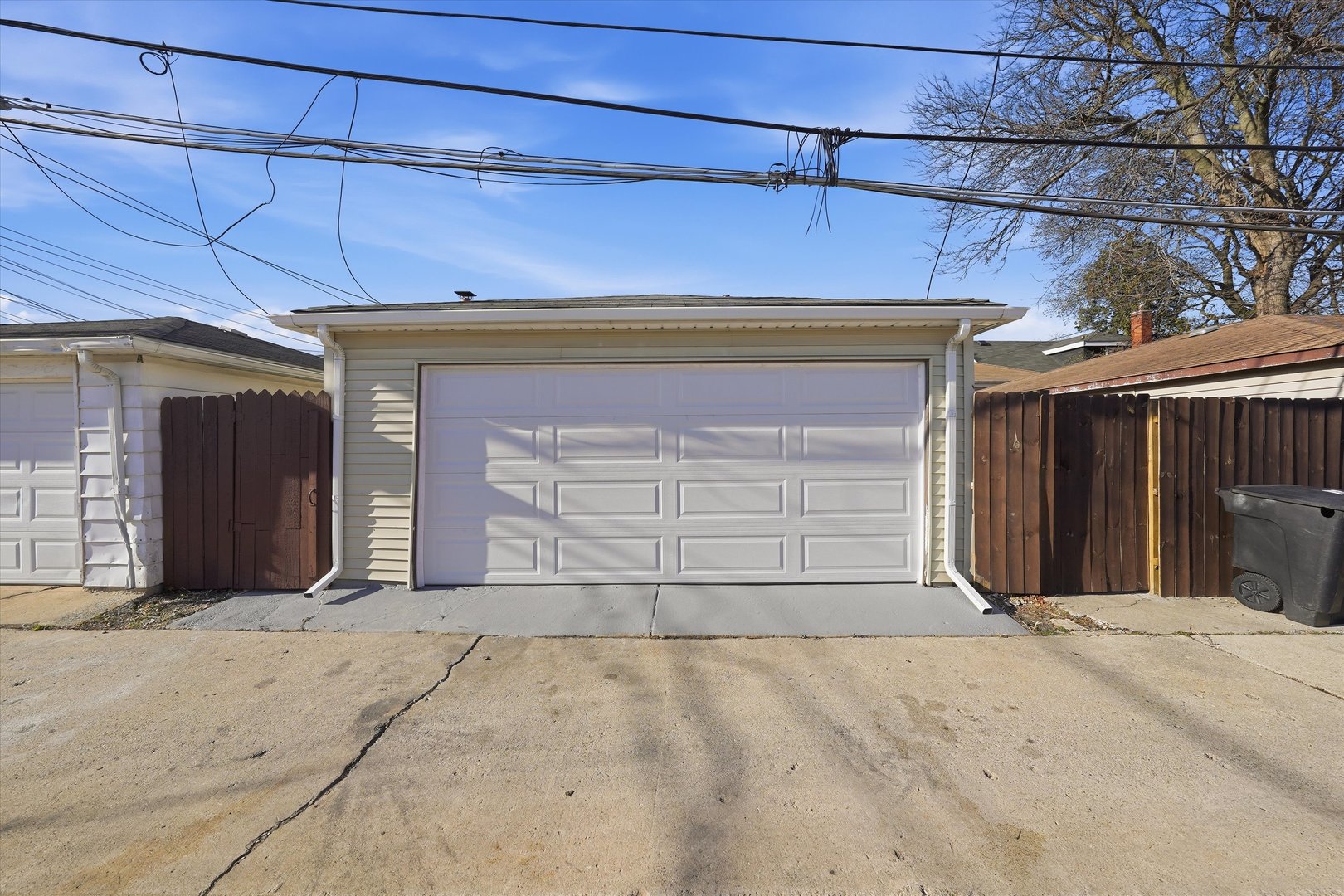 2811 West 82nd Street Chicago IL 60652