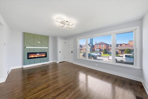 2811 West 82nd Street Chicago IL 60652