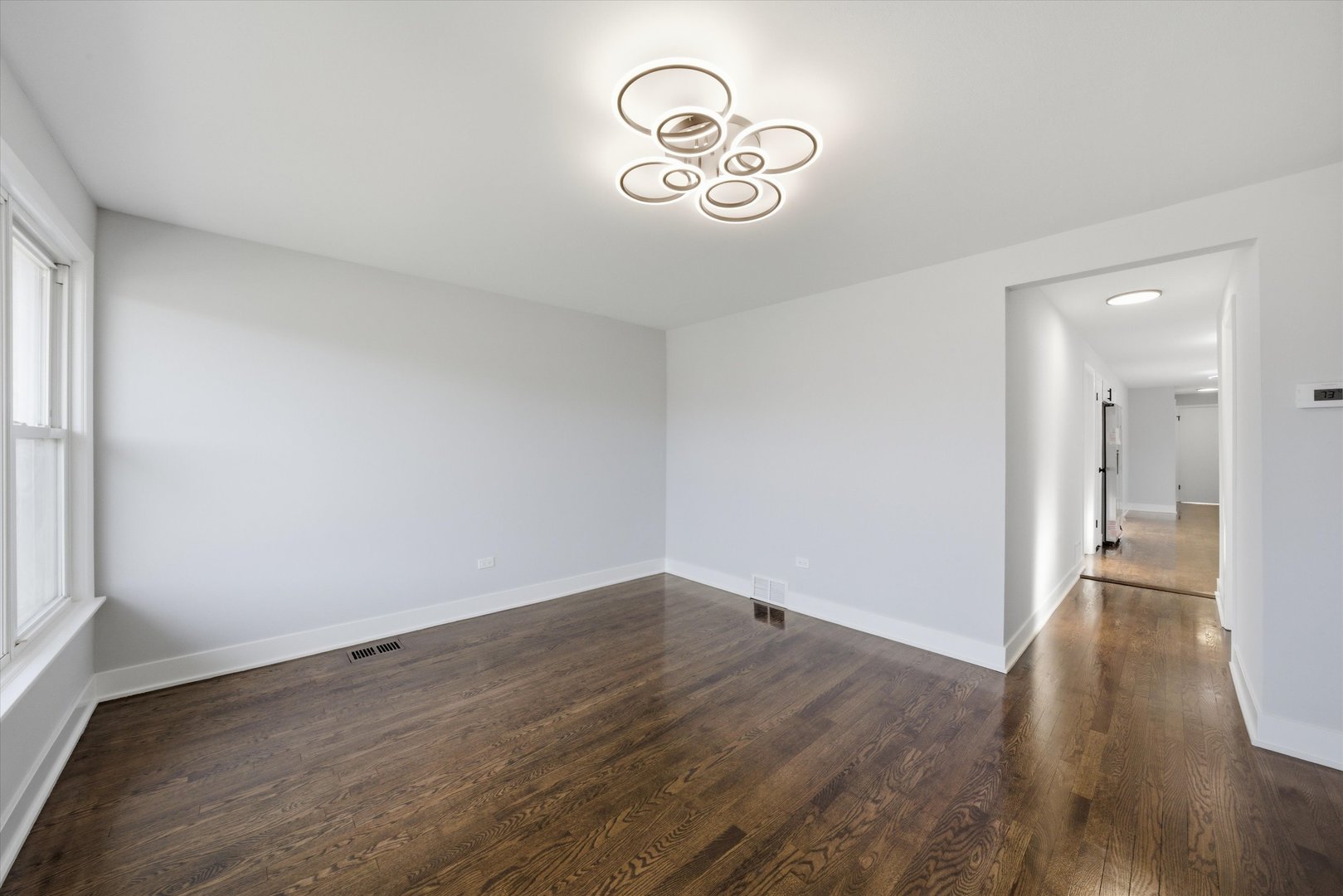 2811 West 82nd Street Chicago IL 60652
