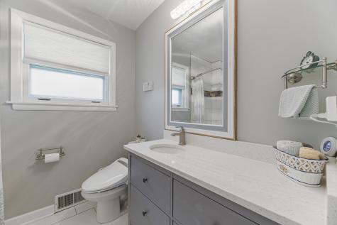 2232 Covert Road Glenview IL 60025