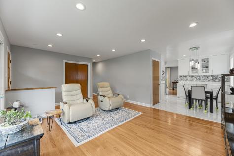 2232 Covert Road Glenview IL 60025