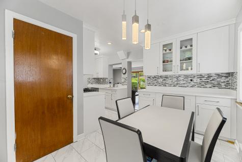 2232 Covert Road Glenview IL 60025