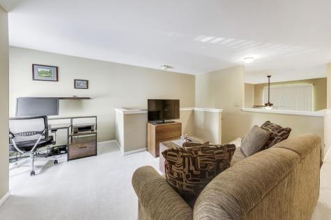 3946 Balmoral Court Rolling Meadows IL 60008