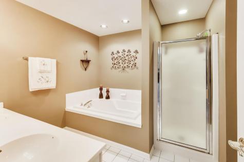 3946 Balmoral Court Rolling Meadows IL 60008