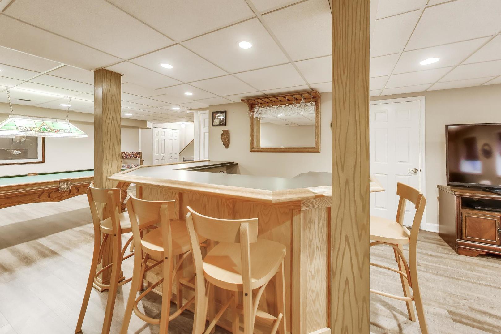 3946 Balmoral Court Rolling Meadows IL 60008