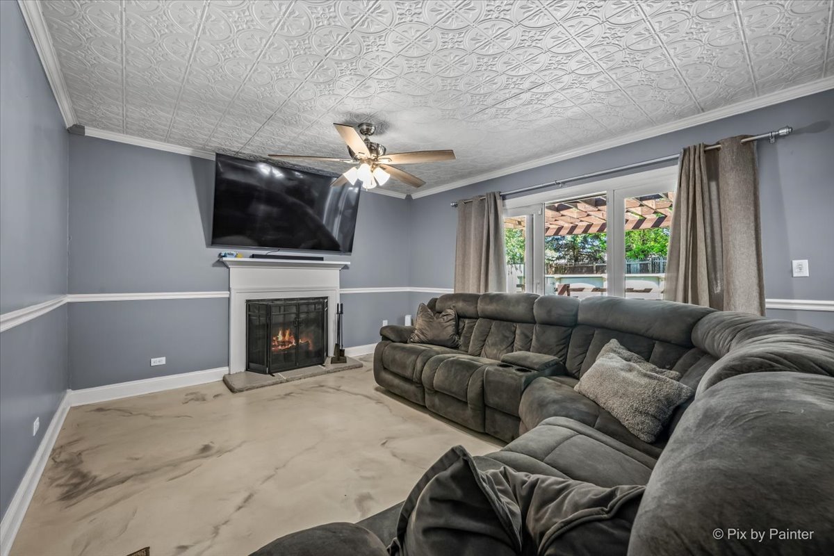 2238 Highfield Lane Aurora IL 60504