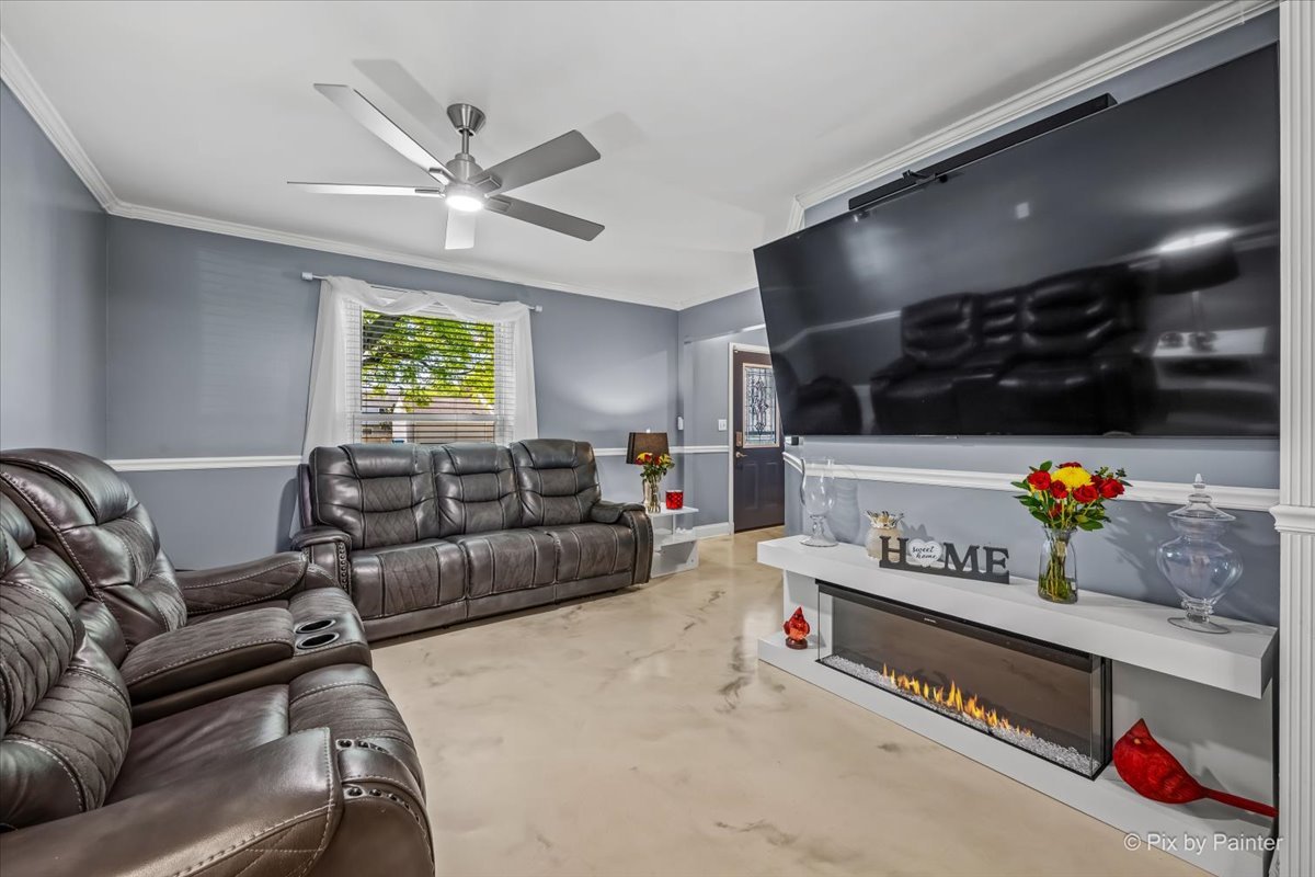 2238 Highfield Lane Aurora IL 60504