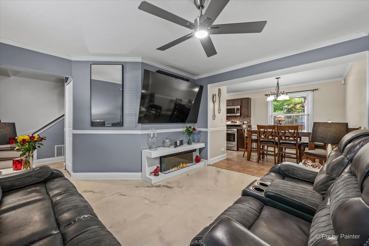 2238 Highfield Lane Aurora IL 60504