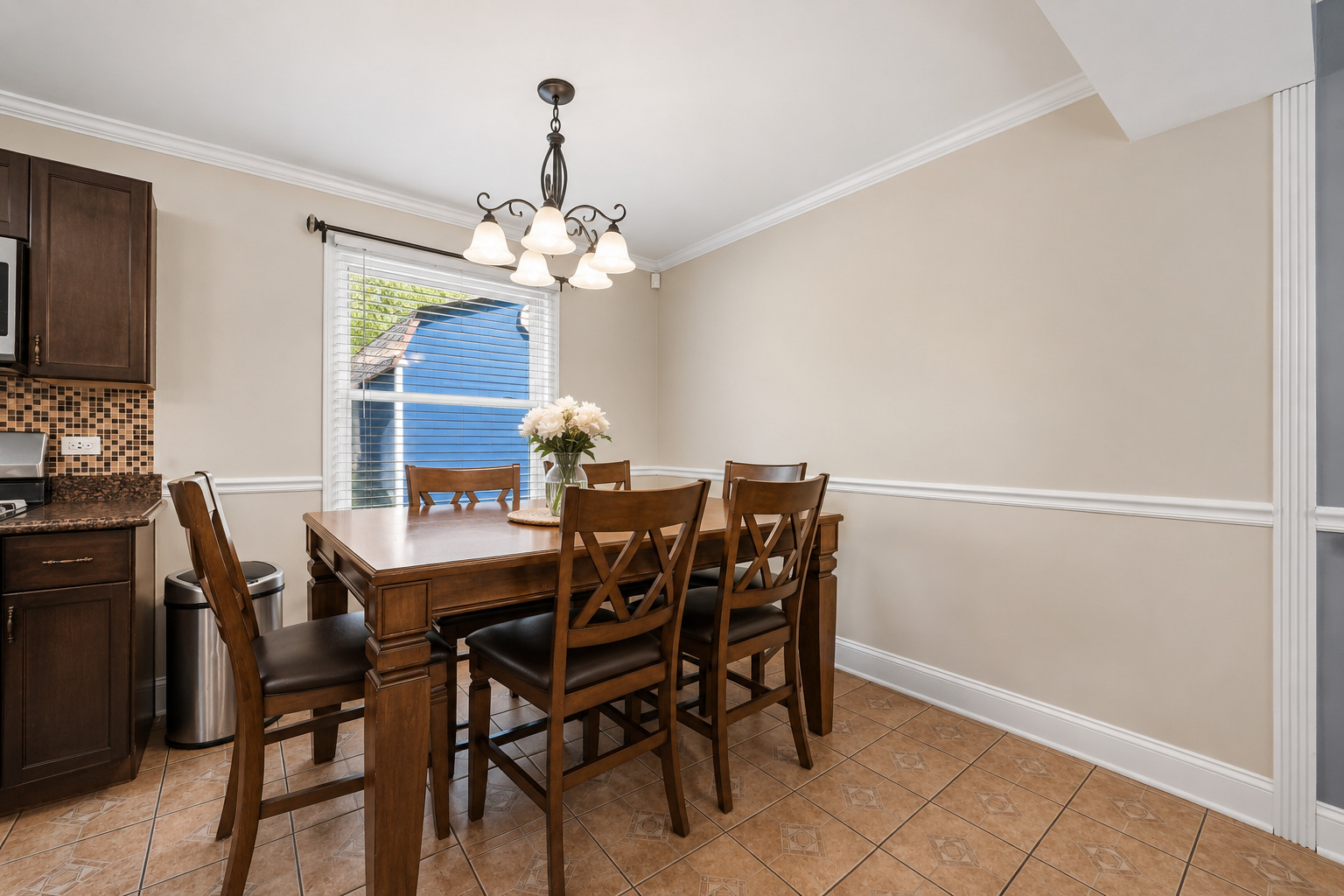 2238 Highfield Lane Aurora IL 60504