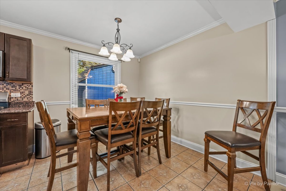 2238 Highfield Lane Aurora IL 60504